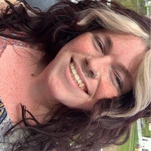 Meet your Posher, Dev